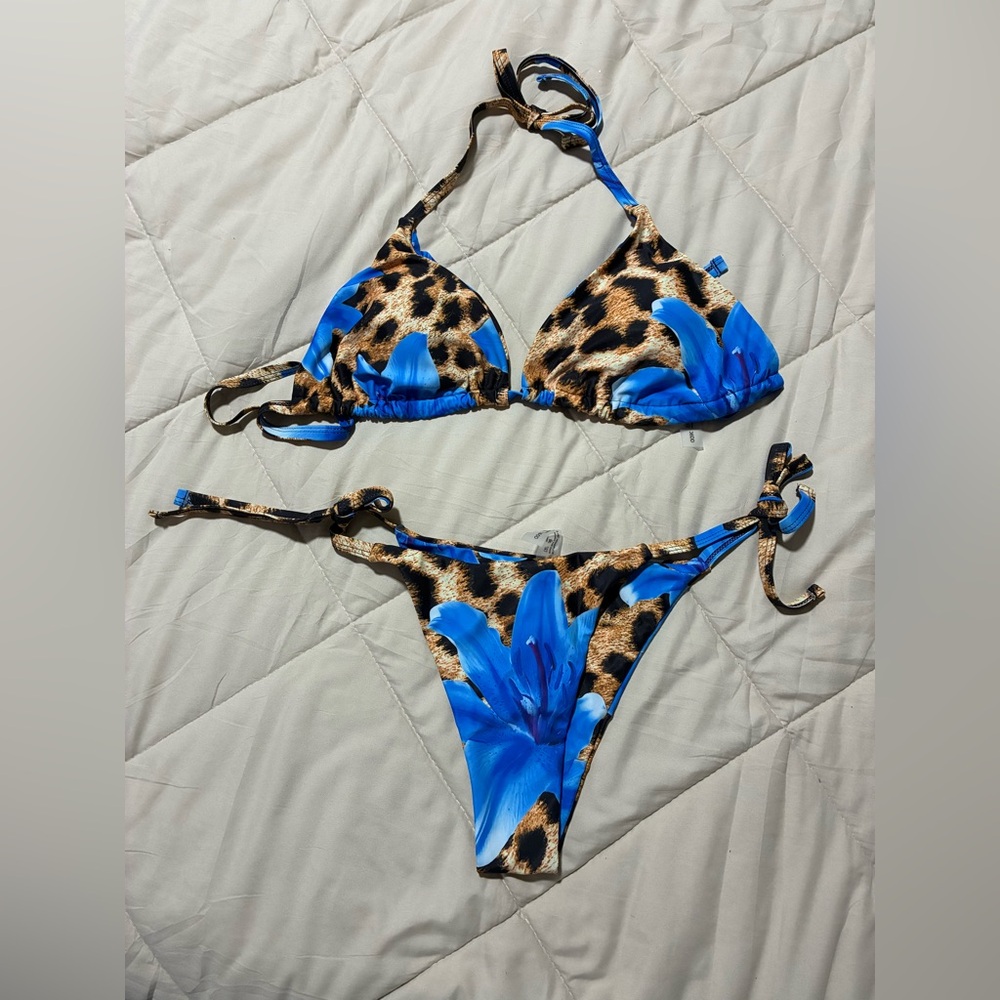 SHEIN Blue and Leopard Print Bikini